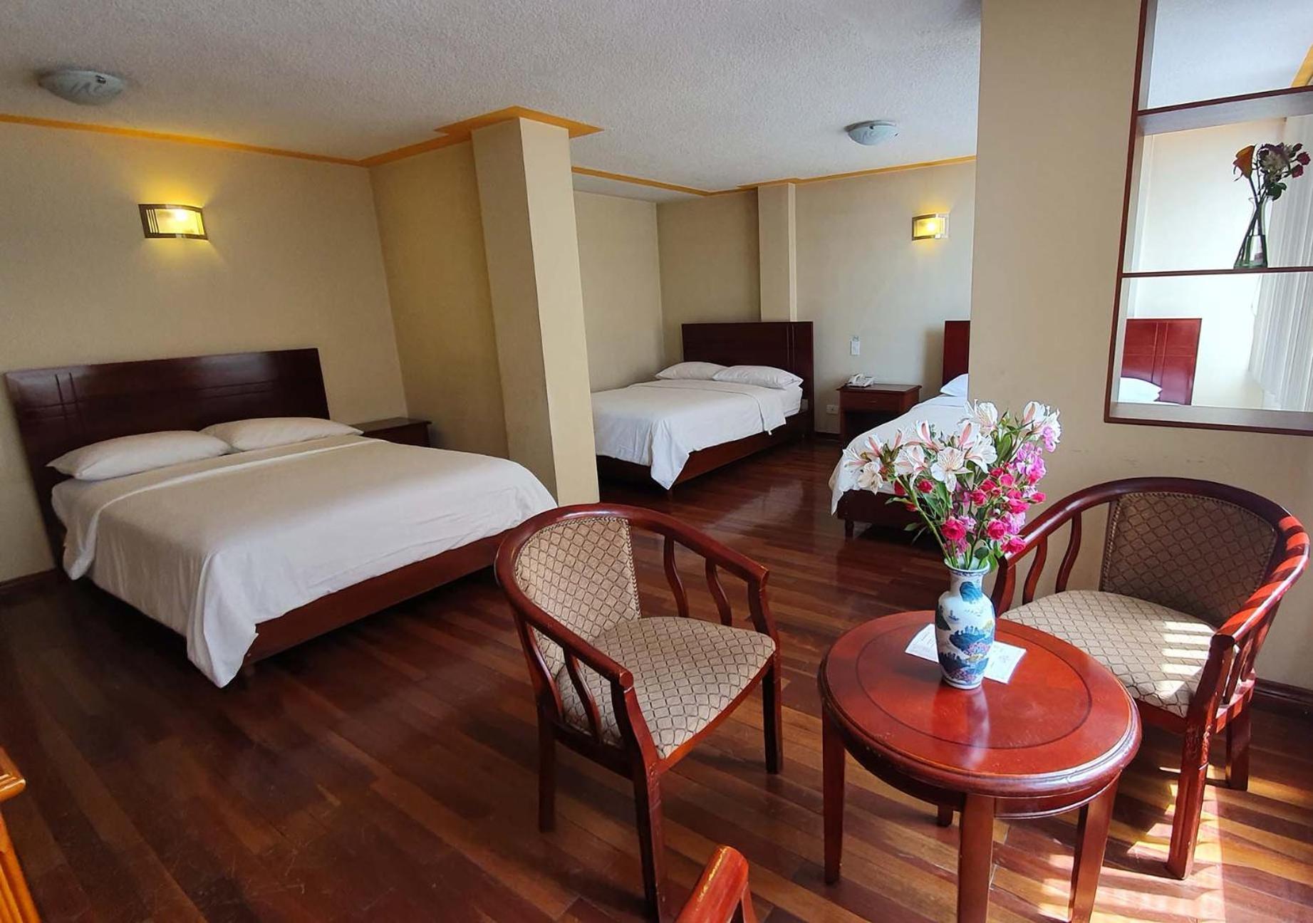 Hotel L&L Quito Zimmer foto